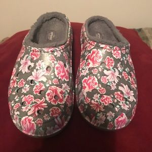 Like new crocs only worn x2.  Easy slip on.